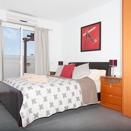 Vila Casa Terrero Dos - 6 Bedroom - Heated Pool - Pool Table - Jacuzzi - Separate Annex *
